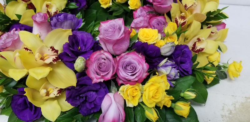 URN ARRANGEMENT - Blooming Radiance